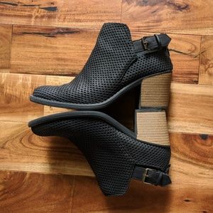 Qupid Black Booties 6